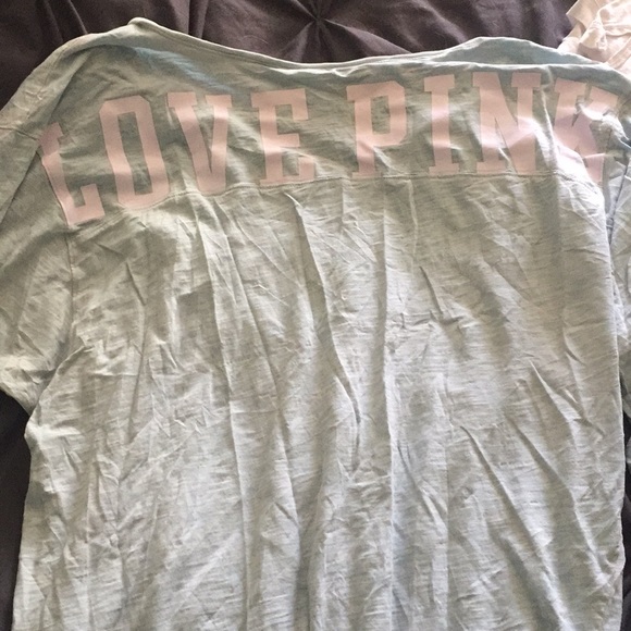 Pink long sleeved shirts. - Picture 7 of 8